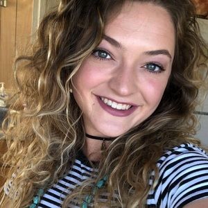 Meet your Posher, Brooke